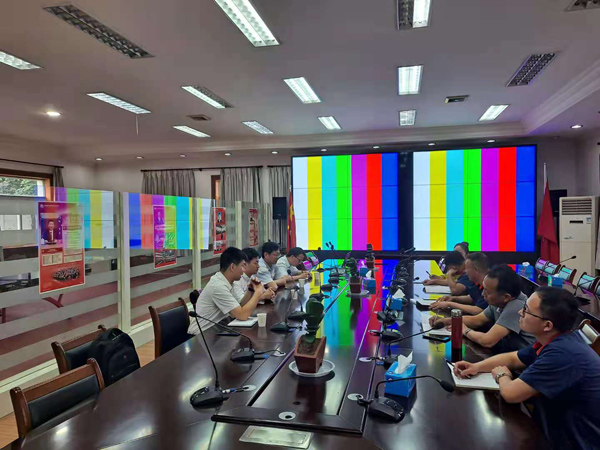 武漢理工大學(xué)教授到公司開(kāi)展交流學(xué)習(xí) 武漢理工大學(xué)教授到公司開(kāi)展交流學(xué)習(xí)