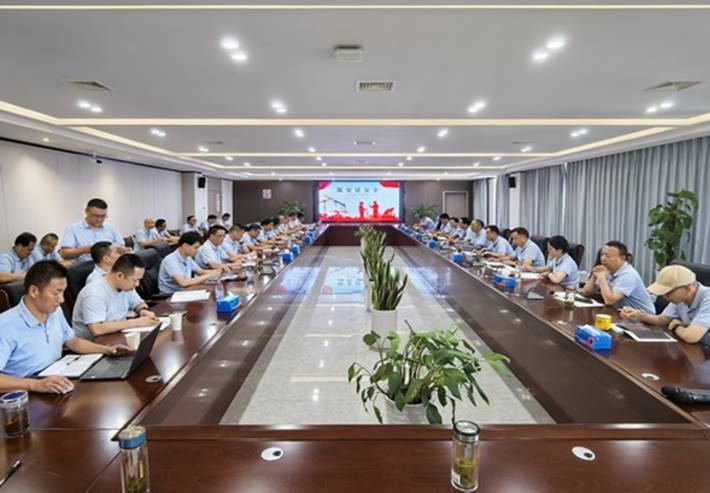 公司召開(kāi)“筑安話安全”活動(dòng)宣貫會(huì) 公司召開(kāi)“筑安話安全”活動(dòng)宣貫會(huì)